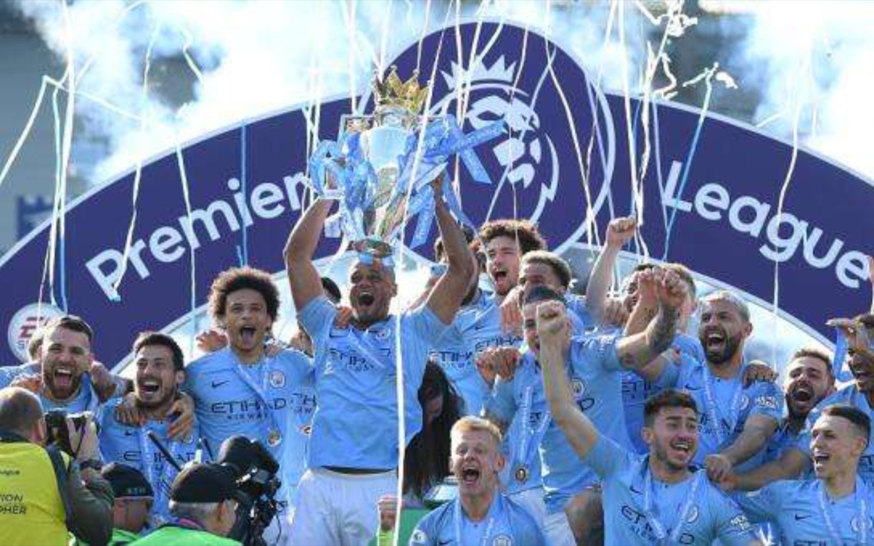 潜现有的团 潜现有的团